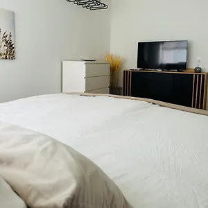 https://eine-schone-wohnung-am-messeplatz.hotelsbaselswitzerland.com